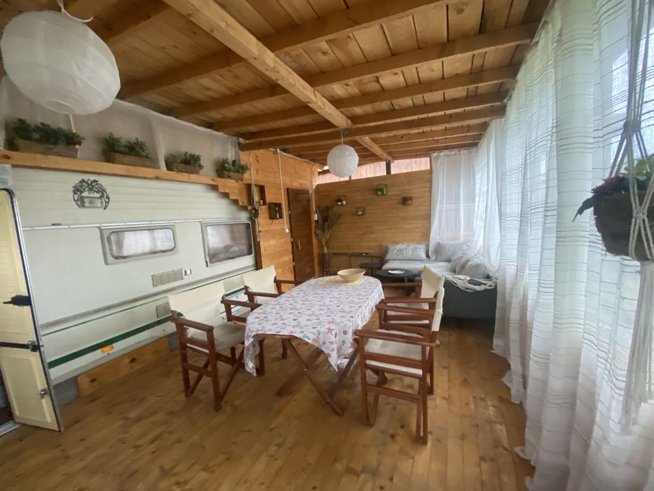 Караванa Холидей II на къмпинг Арапя