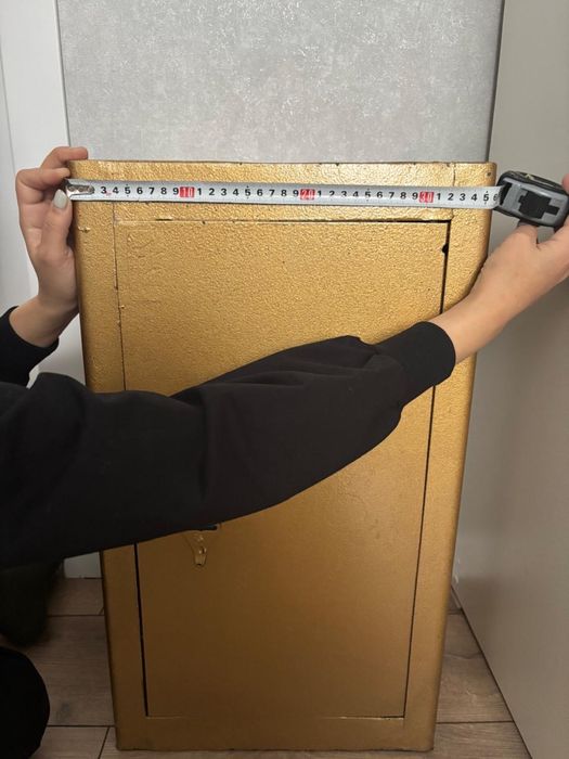 Продается сейф, 30 000