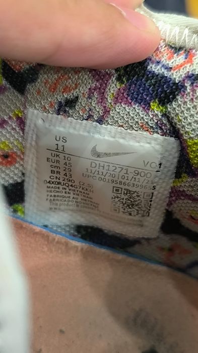 Nike LeBron 19 Low Floral