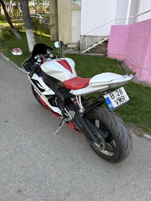 Yamaha YZF R6 rj11