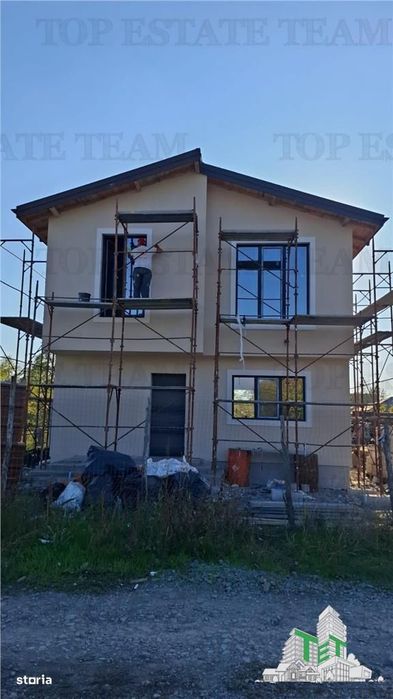 Vila 5 camere de vanzare in Frumusani, ideala investitie