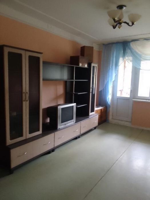 продам 2х ком.кв.в 7мкр дом 30