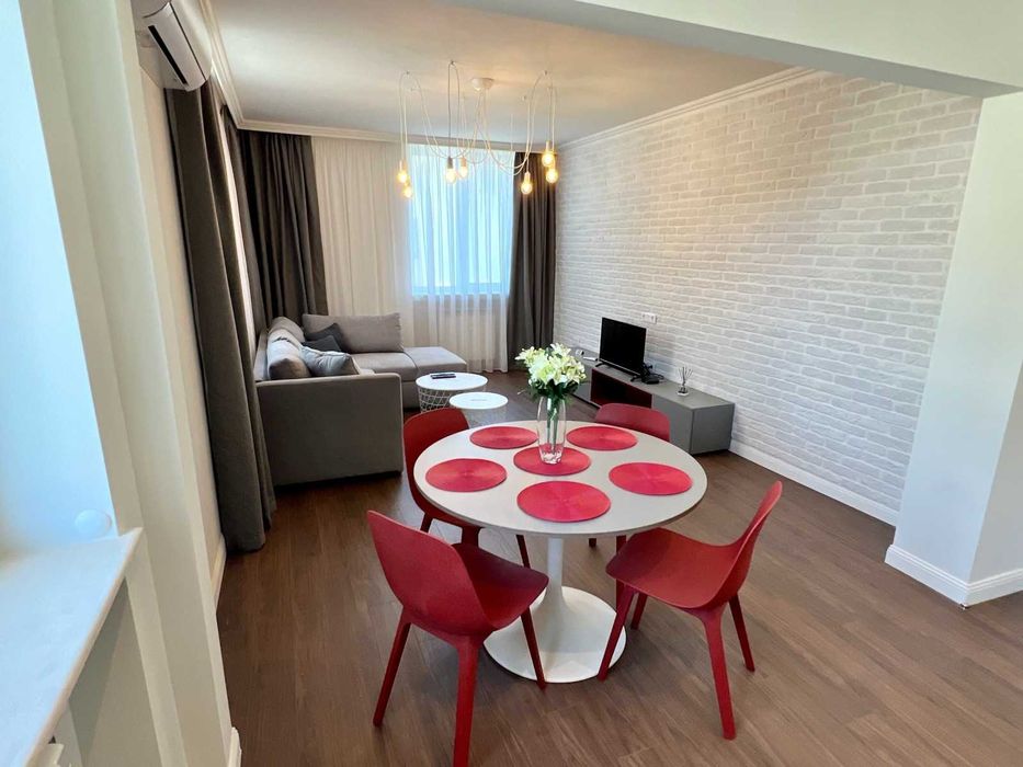 Дава се под наем Двустаен апартамент в София, Люлин 6 - 81 кв.м за 250 € - Снимка #1