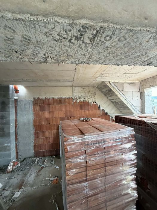 Тристаен апартамент за продажба в гр. Пловдив, кв. Христо Смирненски