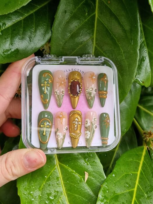 Press on nails за теб