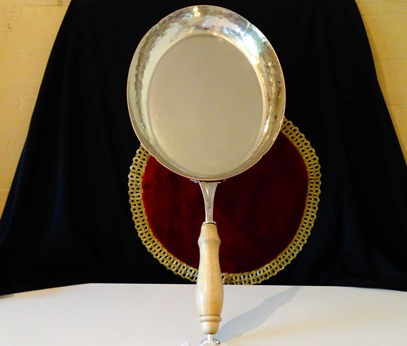 Швейцарски меден тиган за риба,маркиран.