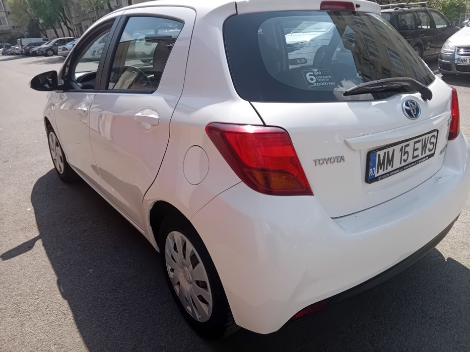 TOYOTA Yaris 2017 — imagine 4