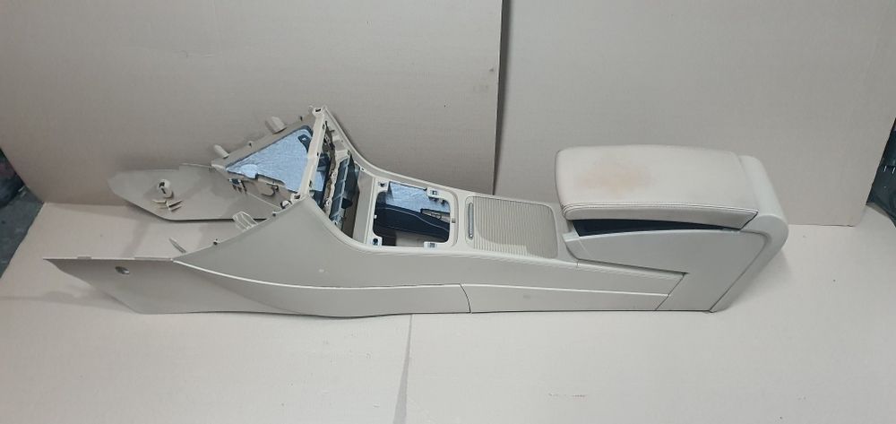 Consola centrala si cotiera crem passat b6 2005 - 2010