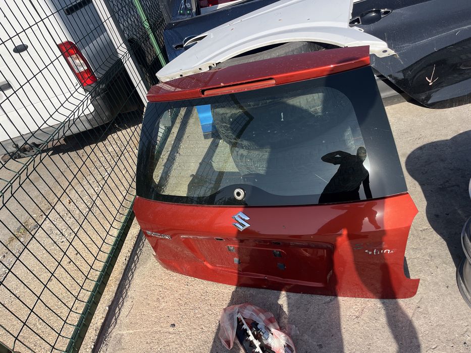 Капак,багажник със стъкло Suzuki SX4 2бр.