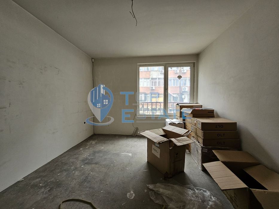 3-стаен в Велико Търново-Център площ 105 цена 180000