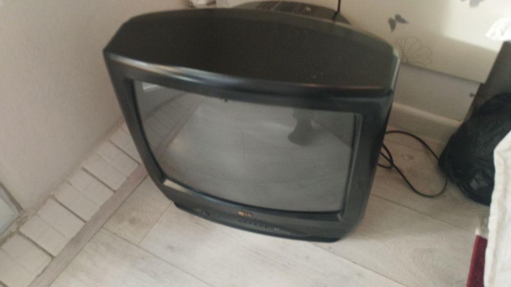 Продается телевизор