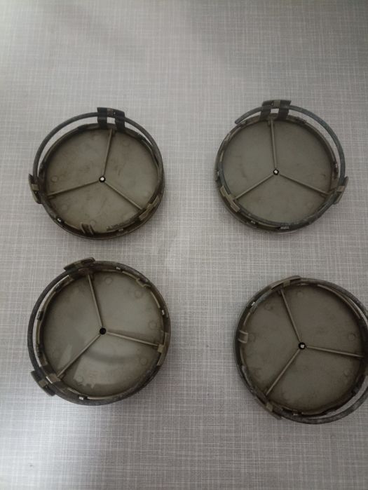 Продам колпачки на Мерседес