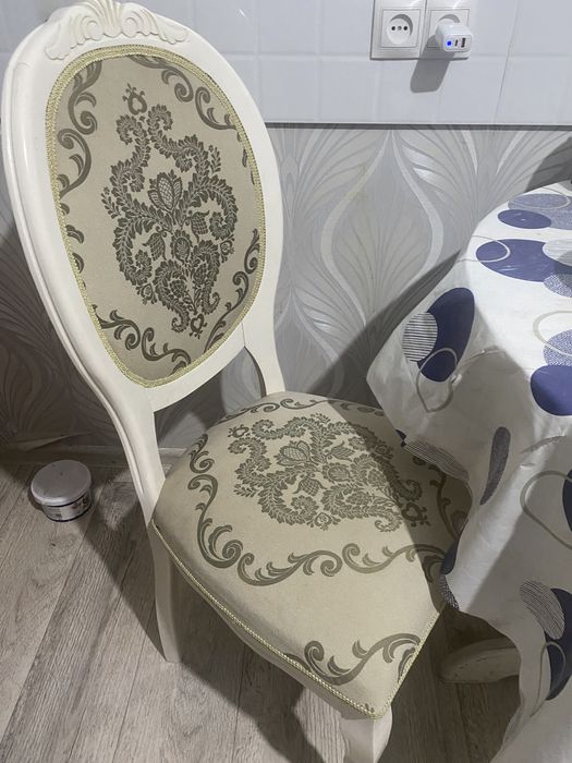 стол стулья  натуральное дерево