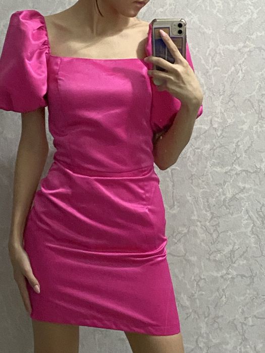 розовое коктейльное платье