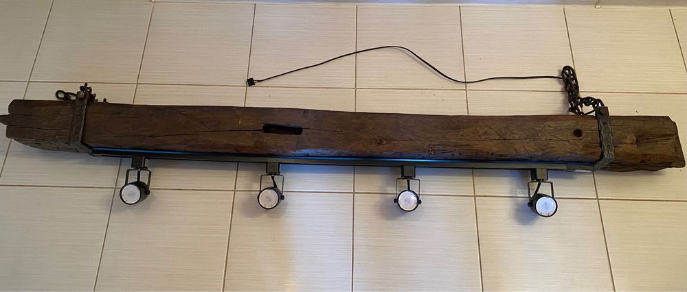 Лампа от старинна греда