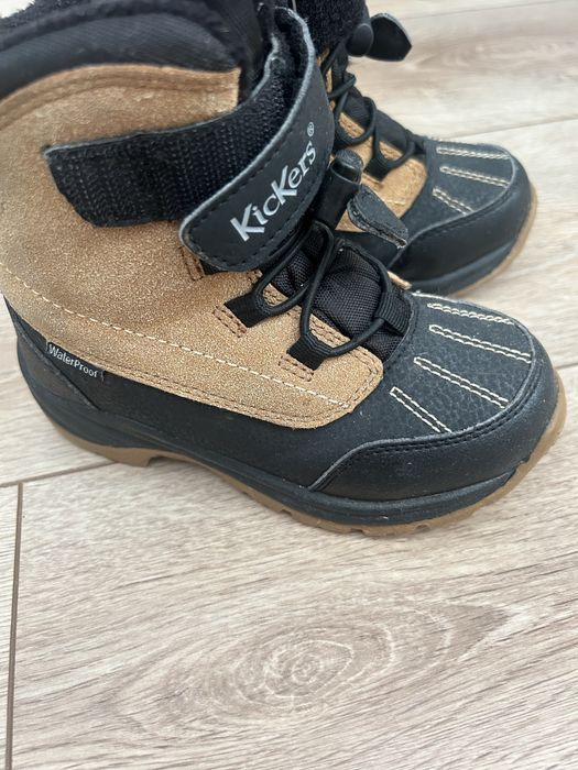 Cizme de iarnă impermeabile, marca Kickers