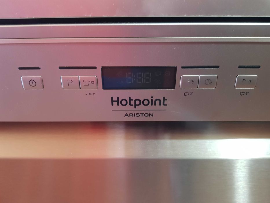 Съдомиялна Hotpoint Ariston HFC3B19X 13 комплекта