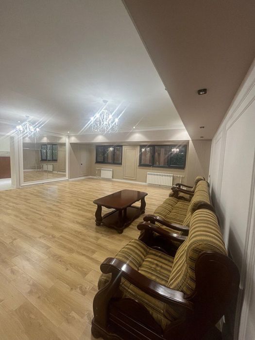 4-х комнатная квартира студия на Ц-12/ Продажа