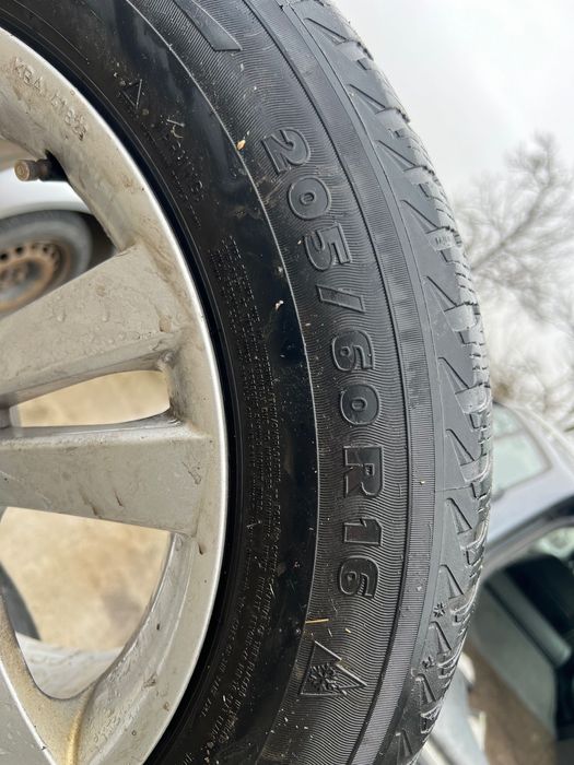 Jante originale BMW, cauciucuri Michelin 205/60/R16