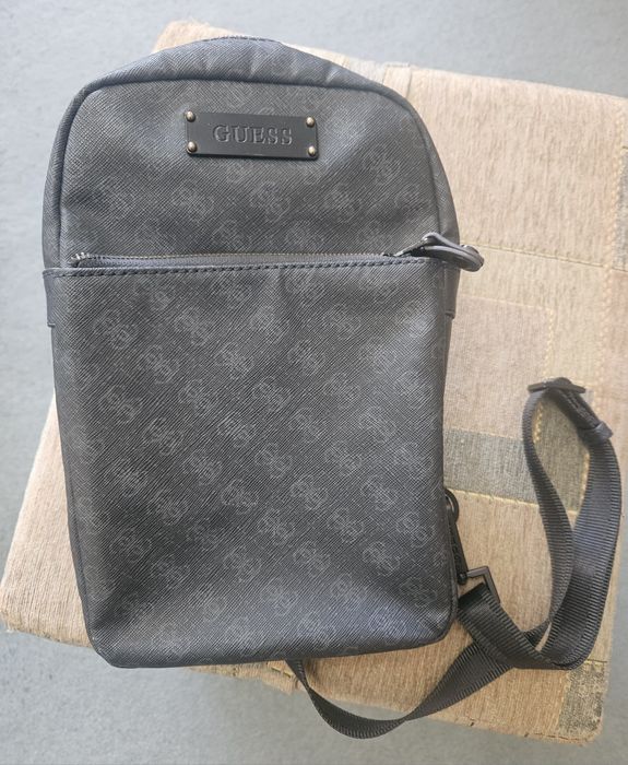 Geanta CrossBody Guess