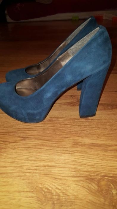 Pantofi piele intoarsa