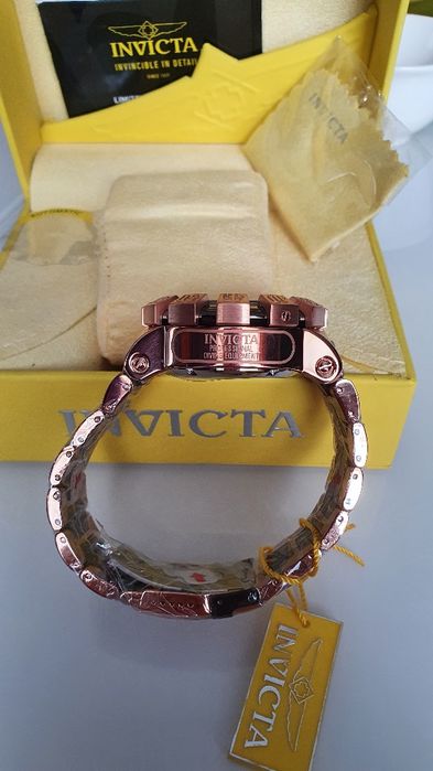 Продам часы INVICTA
