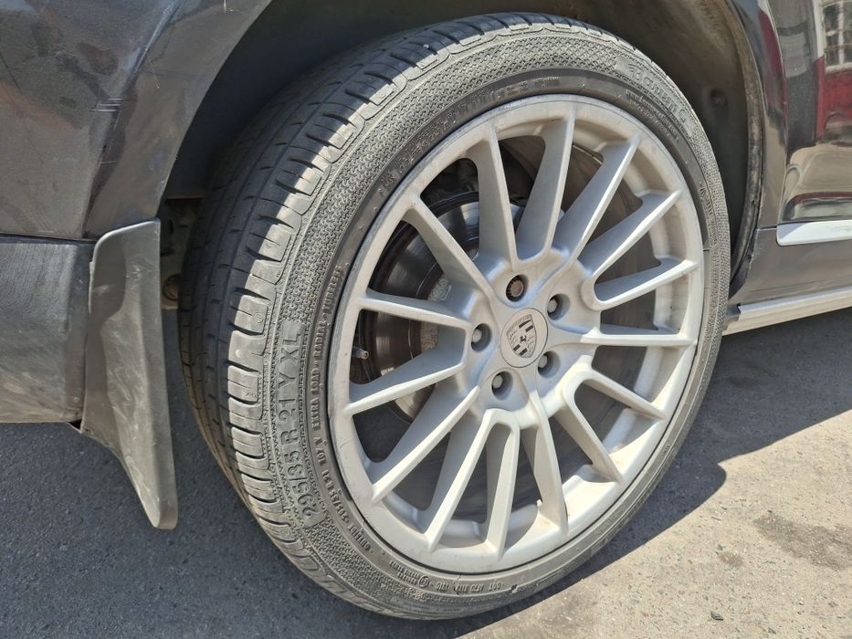 Диски с резиной на 21 porsche