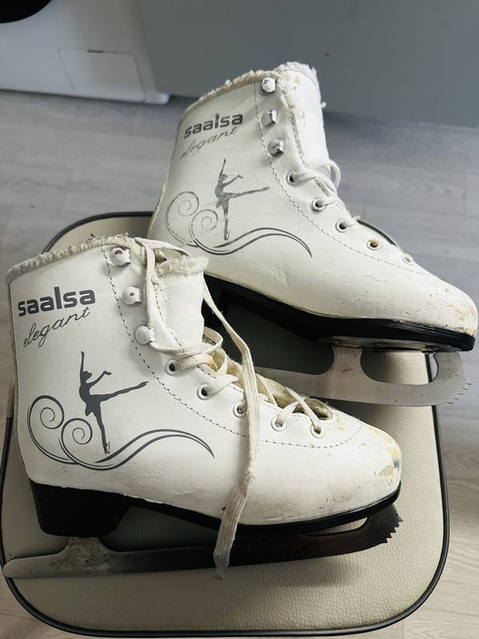 Коньки фигурные размер 35