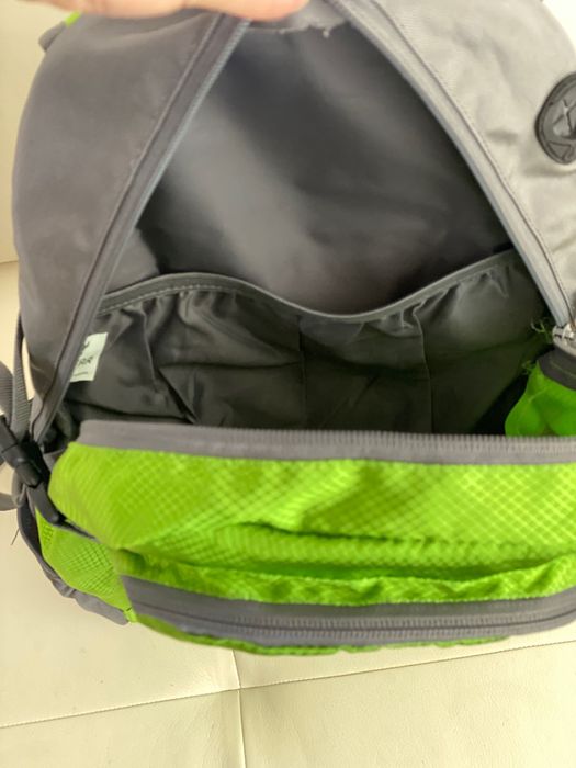 Чисто нова. Оригинална раница Schneider Electric 14L