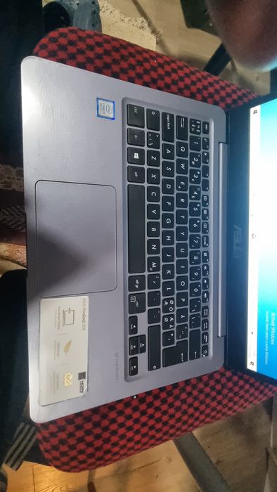 Laptop Asus Vivobook S14 i3 gen8 ram 8g ,ssd256 gb