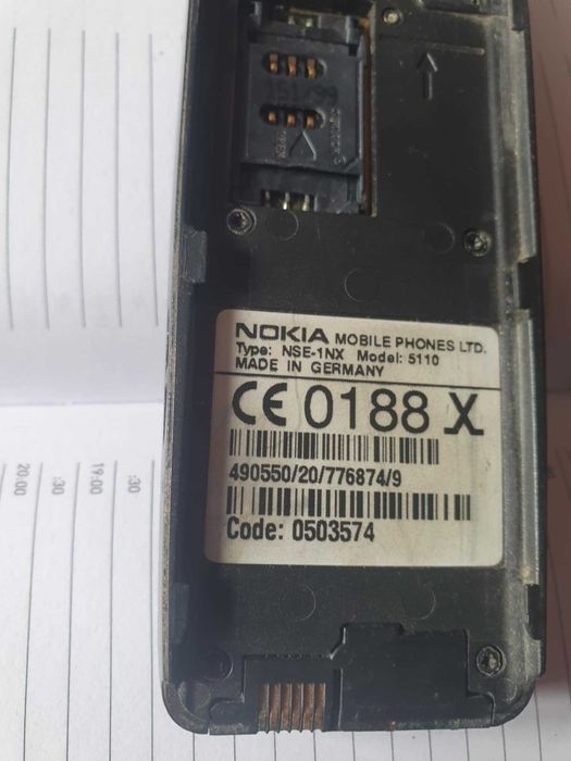 Nokia 5110 telefon colectie cu uzura carcasa