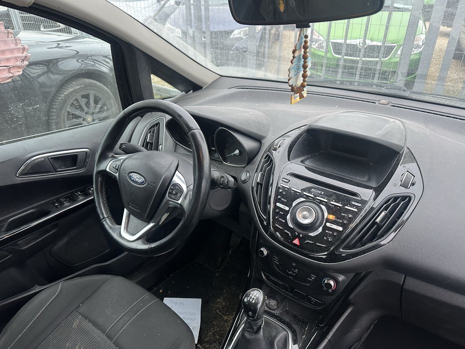 Табло със десен airbag за Ford B Max