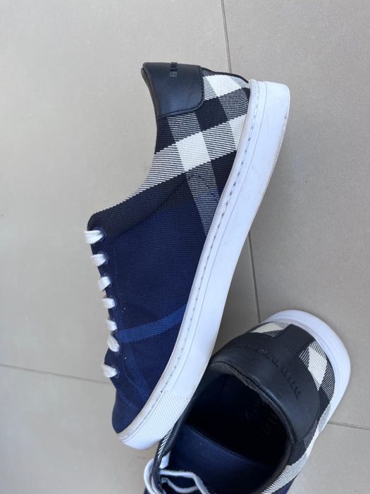 Burberry check sneakers 39
