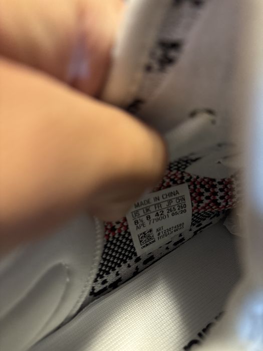 Yeezy Boost 350 V 2 zebra marimi: 42, 43, 44