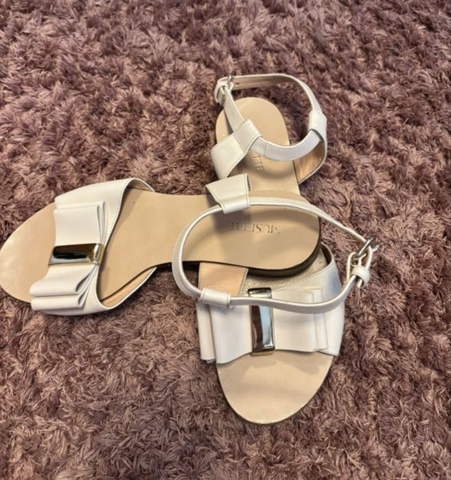 Sandale joase din piele Musette