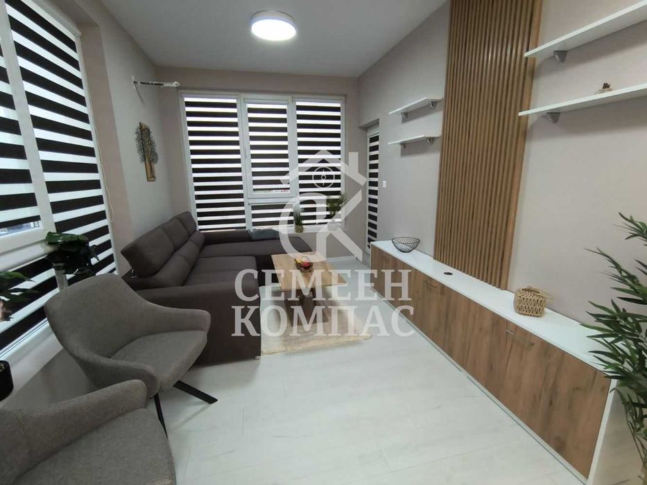 Продава се Тристаен апартамент в Пловдив, Кършияка - 77 кв.м за 848 €/кв.м - Снимка #2