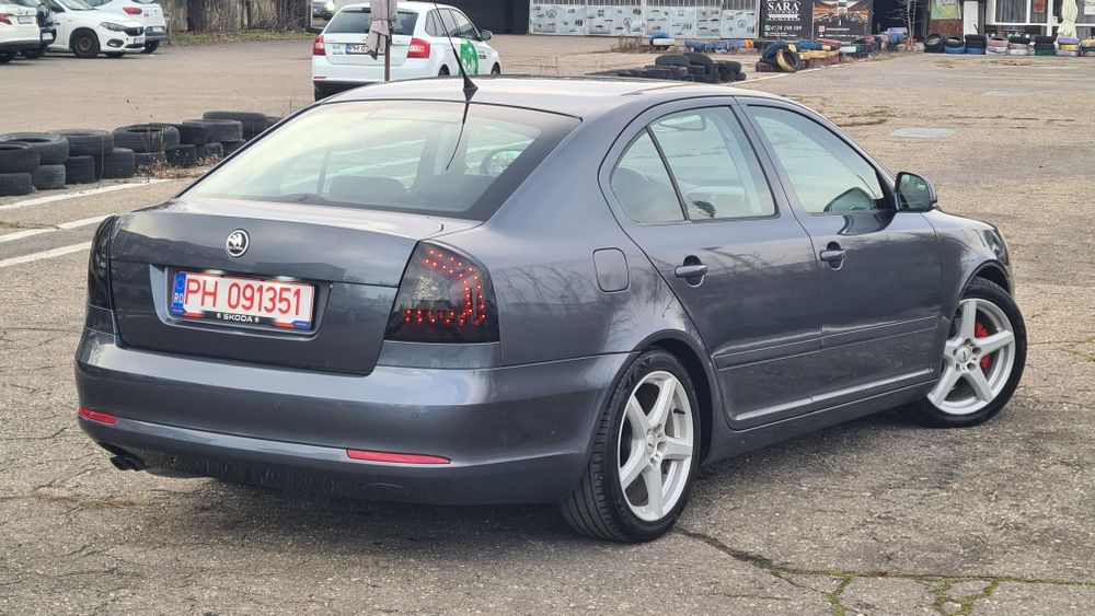 Skoda Octavia 2010 * BiXenon * Klimă * Led * Navi * Senzori * Jante 17