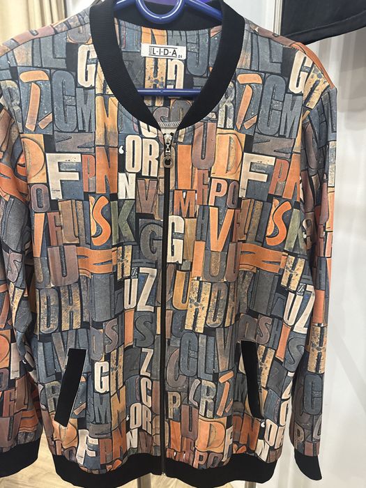 Ветровка женская