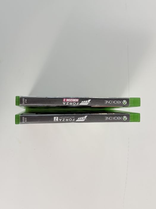 Xbox one s +2 manete si 2 jocuri