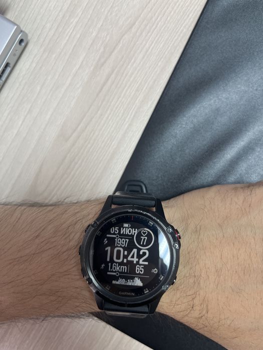 Гармин Fenix 5 plus