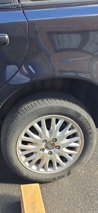 Vand jante cu cauciucuri de vara ,originale volvo marimea 205/55/R16 H