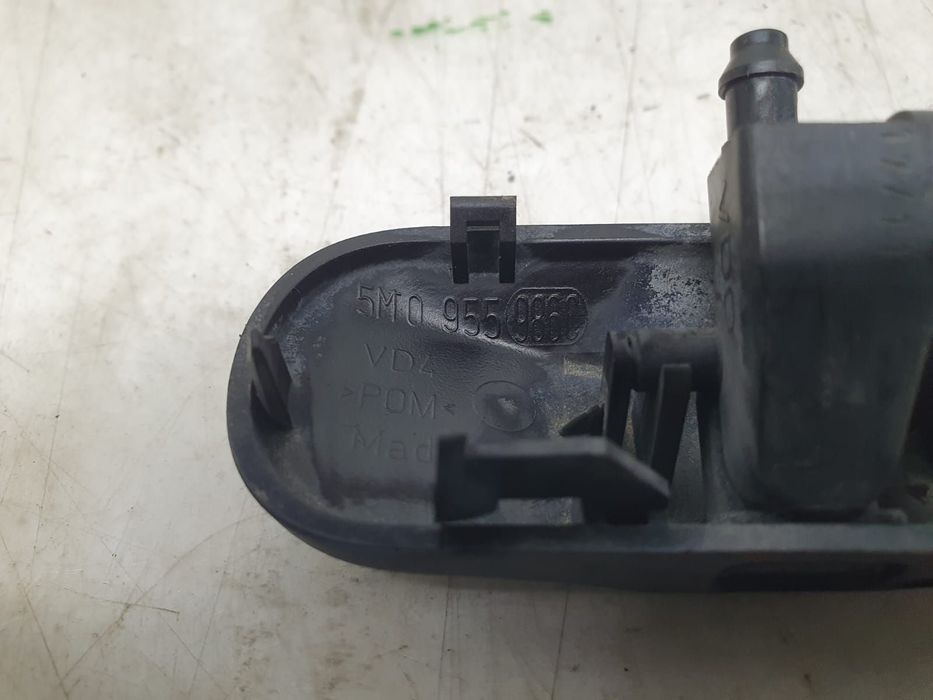 Diuza spalator parbriz 5m0955986c Volkswagen VW Golf Plus 2 [2009 - 2