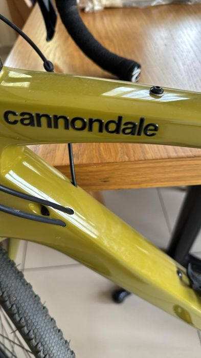 Gravel carbon cannondale topstone 4