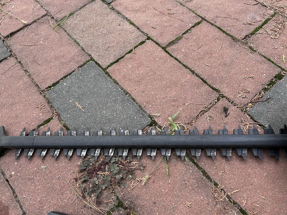 Foarfeca electrica gard viu Bosch