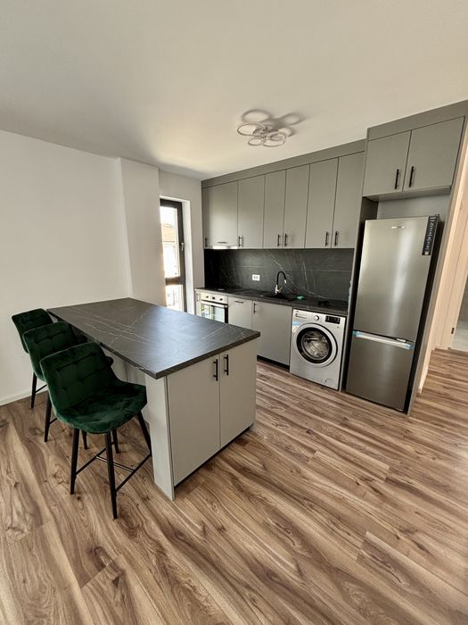 Ofer spre inchiriere apartament 2 camere, prima inchiriere, bloc nou