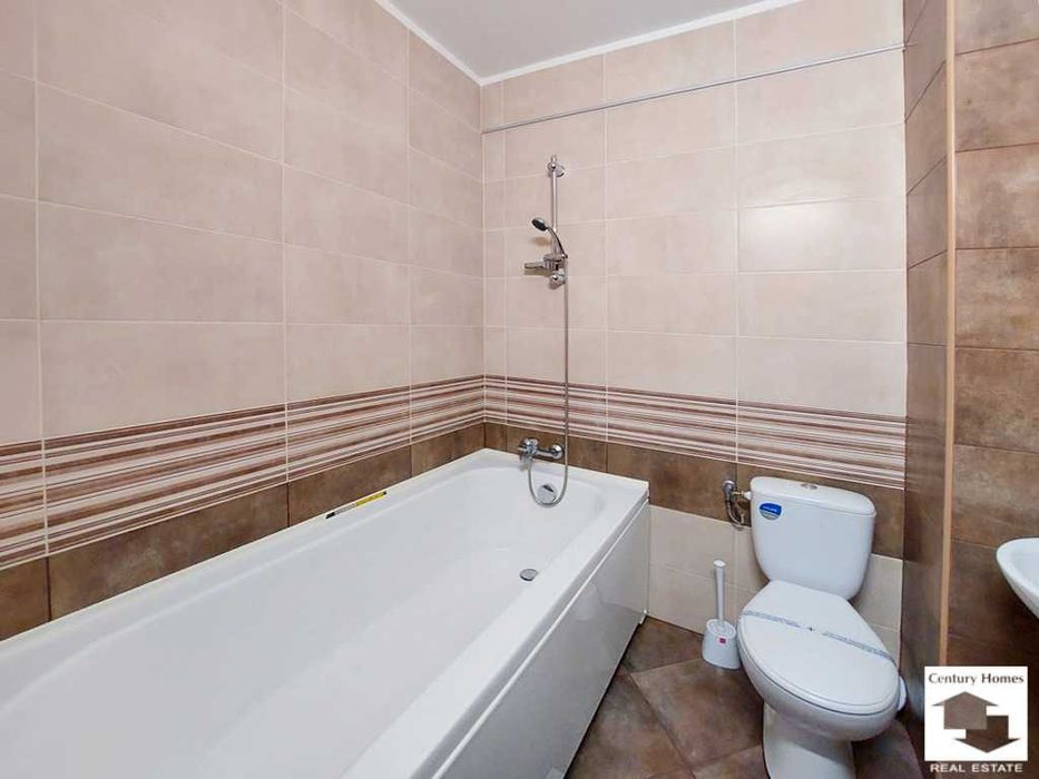 105574 ЕКСКЛУЗИВНО! Двуетажна къща с гараж в кв. Акация, В.Търново