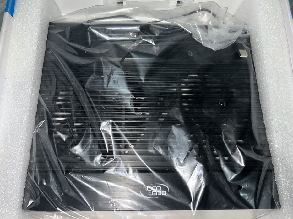 Охлаждающая подставка для ноутбука