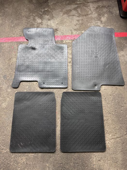 Set presuri covorase guma cauciuc originale Hyundai i40