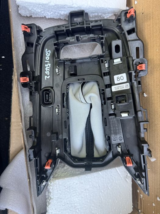 Toyota Corolla панель ручка акпп