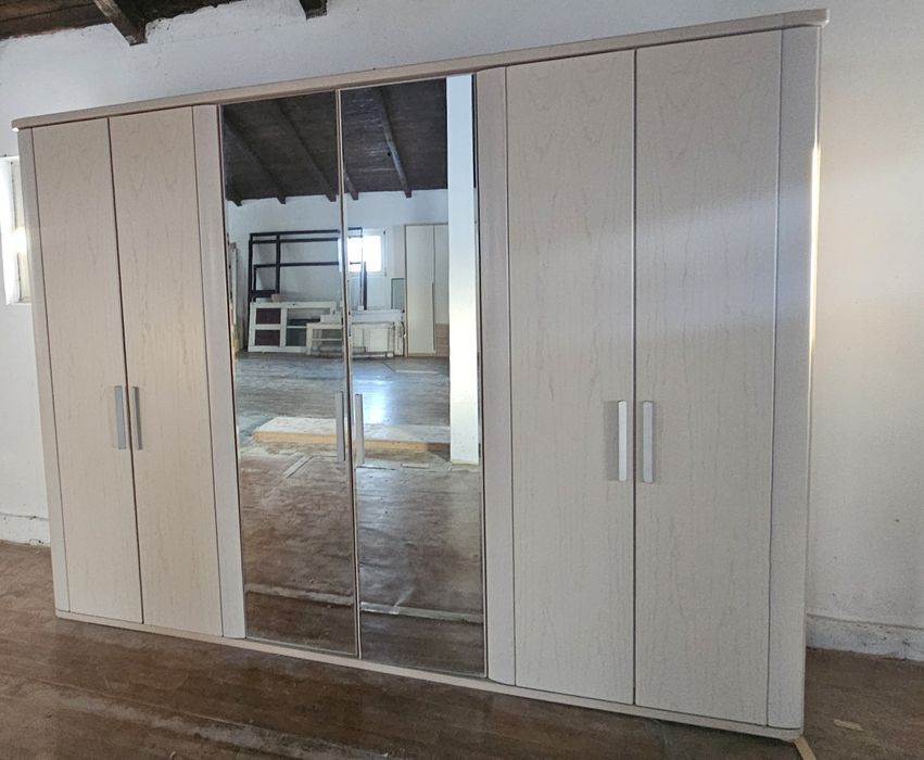 Dulap 6 usi- modern Import Germania